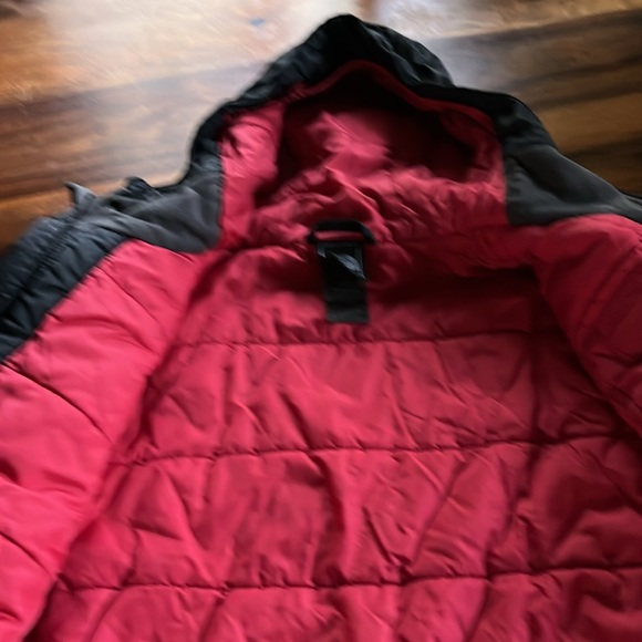 North face winter jacket - Picture 6 of 9